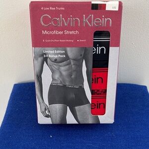 Calvin Klein Men's Boxer Briefs - Black and Red